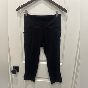 Athleta Black Salutation Stash Pocket II Capri